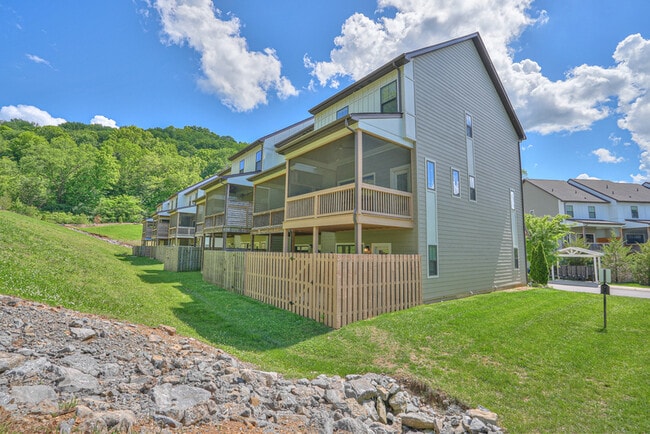 Photo - 175 Stonecrest Dr Apartment