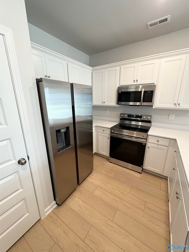 Foto del edificio - 22733 Dashwood Ln