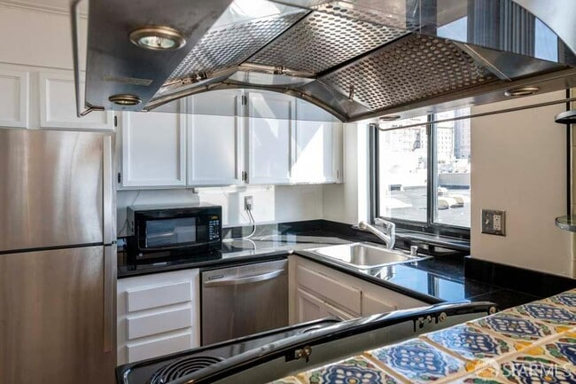 Foto del edificio - 900 Bush St