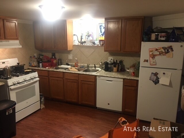 Foto del edificio - Available 11/10! Centrally Located 2 Bed, ...