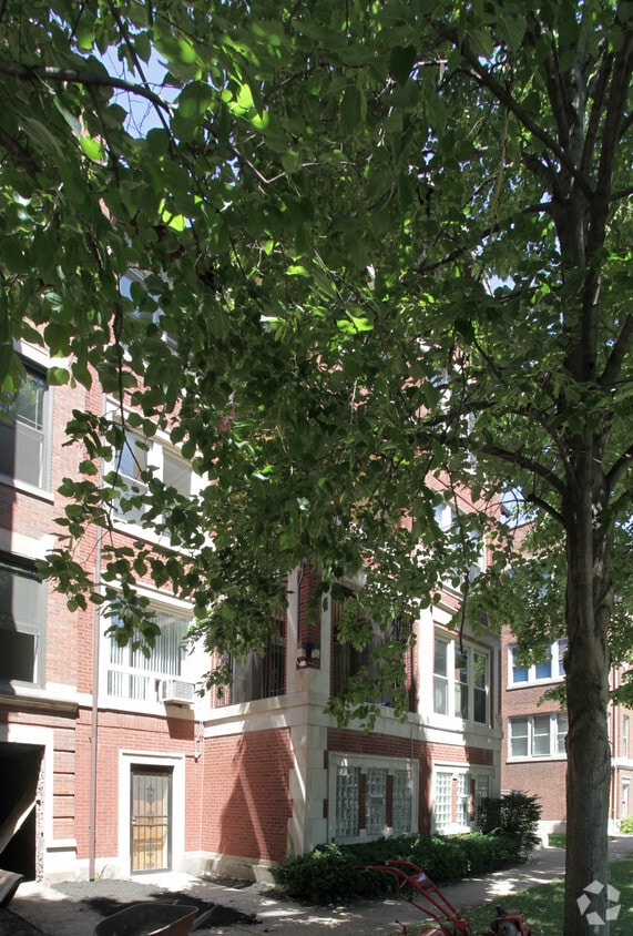 Building Photo - 5114 S Greenwood Ave
