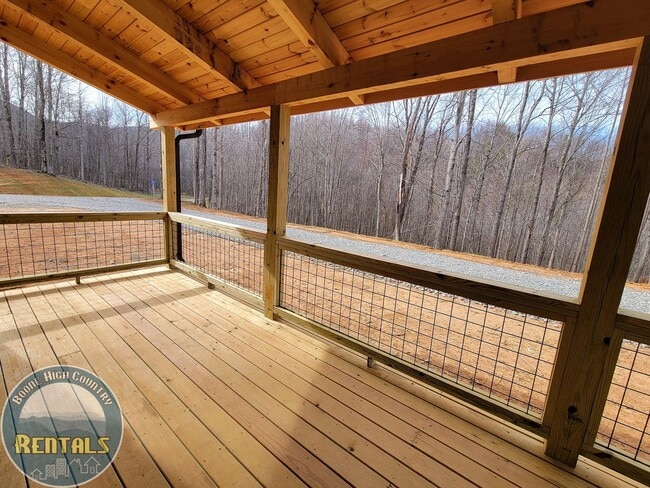 Photo - Beautiful 1bd Cabin In Trade, Tennessee House