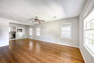Building Photo - 4909 Cedar St