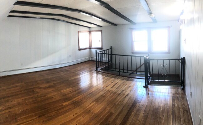 Building Photo - 33 Purvis St