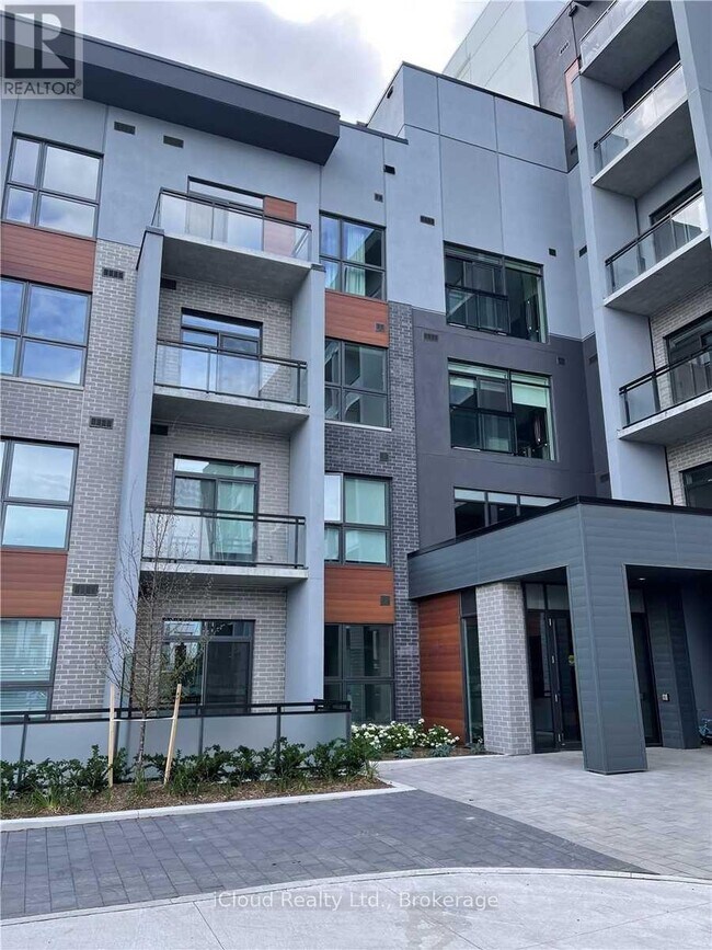 Photo du bâtiment - 95 Dundas St W