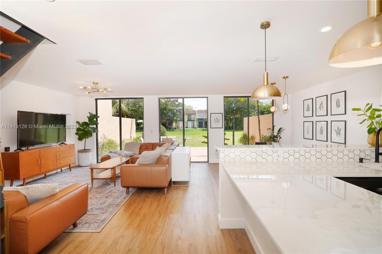 10141 Costa Del Sol Blvd, Doral, FL 33178 Townhome Rentals in Doral