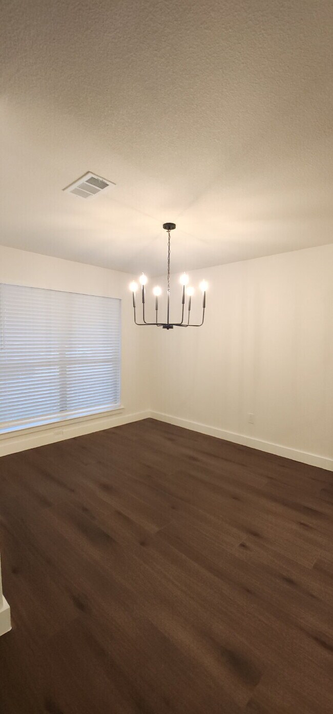 Foto del edificio - 1112 Concord Dr