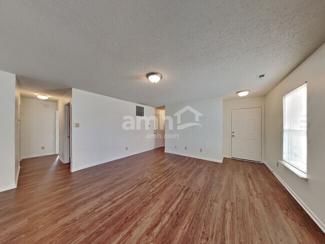 Building Photo - 1741 Feather Reed Lane