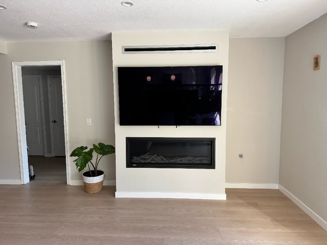 Building Photo - 361 Murindo Pl