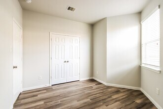 Building Photo - 12227 Ghita Lane