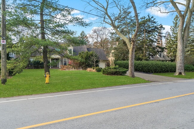 Building Photo - 56 Edgehill Rd