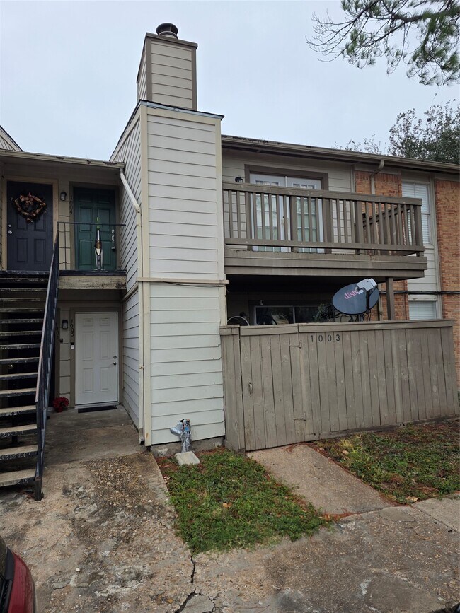 Building Photo - 6001 Reims Rd