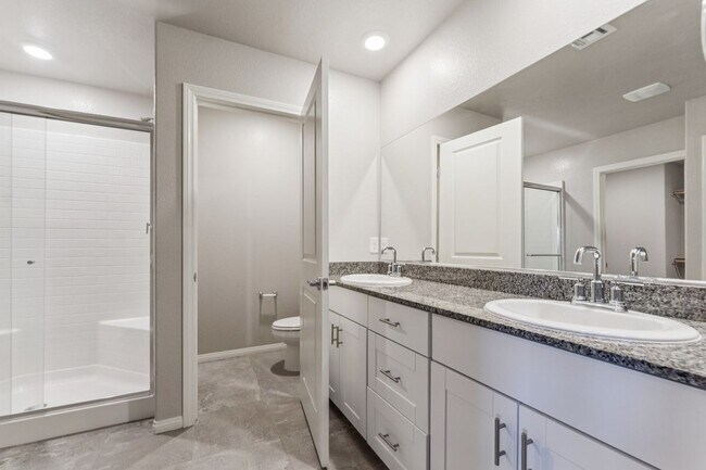 Foto del edificio - 7504 Red Plumeria Ave