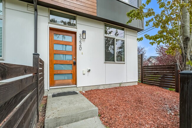 Foto del edificio - 3220 SW Morgan St
