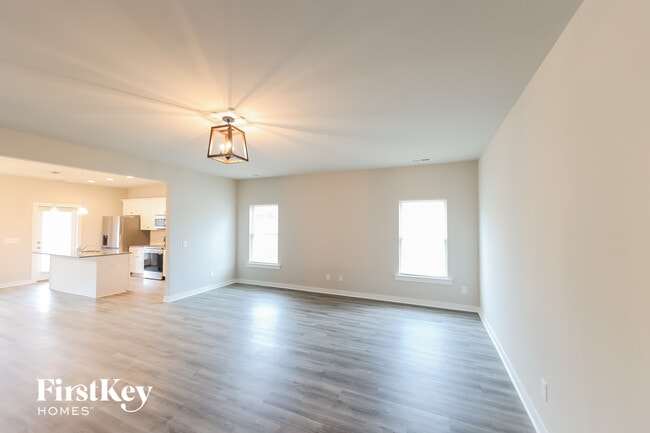 Building Photo - 61 County Rd 1700