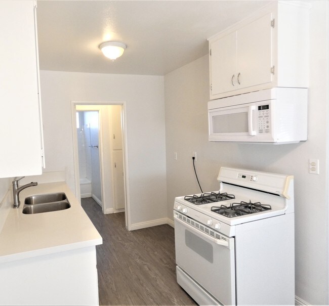 Foto del edificio - 3622 E 11th St