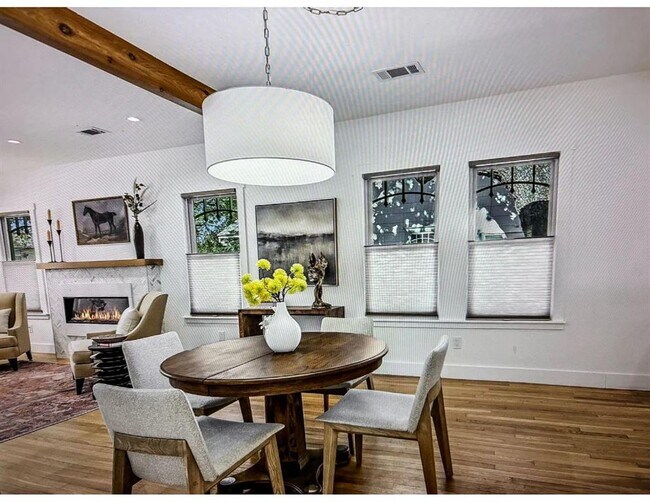 Foto del edificio - 106 E 35th St