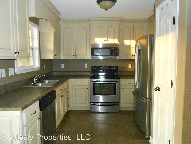 Building Photo - 3 br, 2 bath House - 5332 Vine Drive