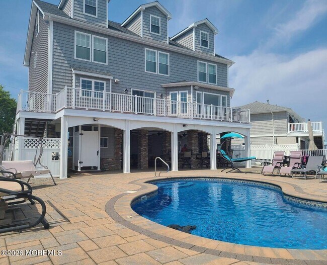 Building Photo - 34 Harborside Dr E