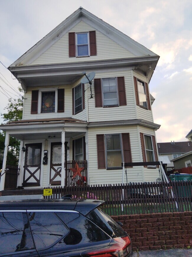 Building Photo - 23 A St