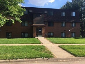 Building Photo - 1427 Aber Ave