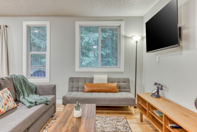 Foto del edificio - 65500 E Oregon St