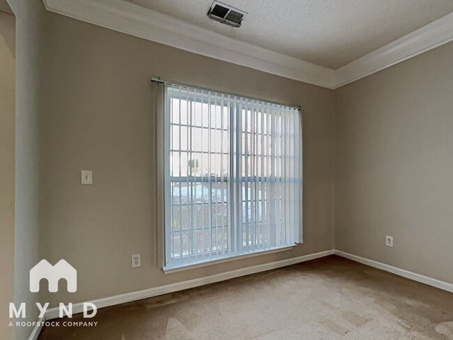 Foto del edificio - 15247 Leslie Brooke Rd