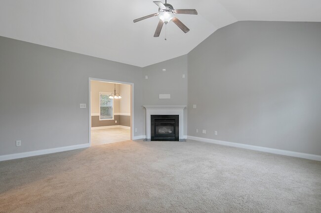 Building Photo - 159 English Oak Dr