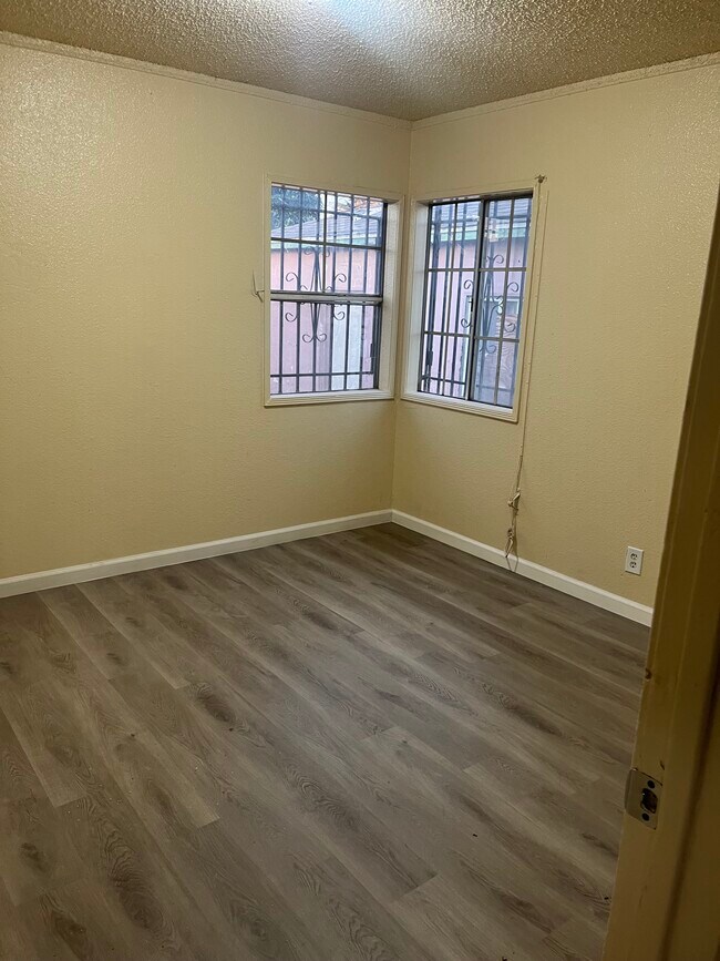 Foto del edificio - 455 W Magnolia St