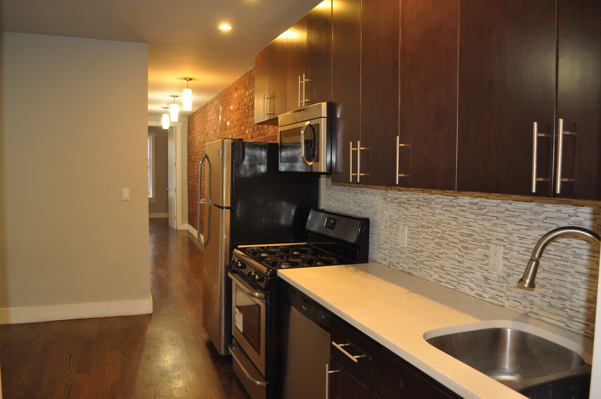 Foto principal - 836 Eastern Pkwy
