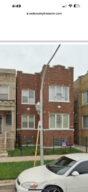 Building Photo - 4508 W Monroe St