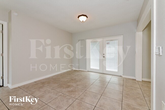 Foto del edificio - 3806 Southern Pkwy W