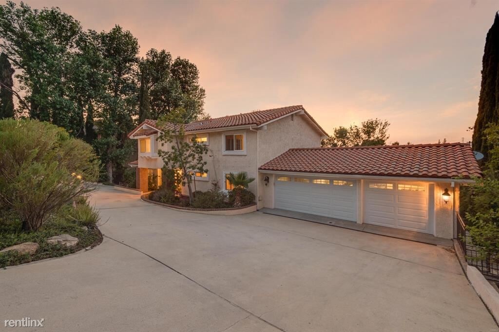 Primary Photo - 5 br, 4 bath House - 1239 La Peresa Dr