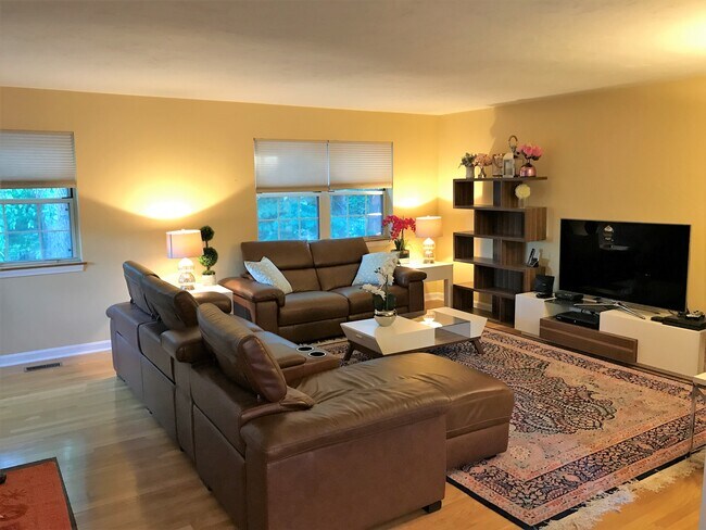 Foto del edificio - 15 Manning Rd