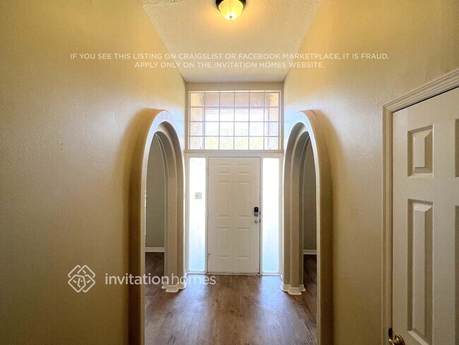 Foto del edificio - 14816 Pine Cone Trail