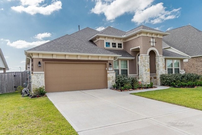 Building Photo - 6135 Driscoll Park Dr