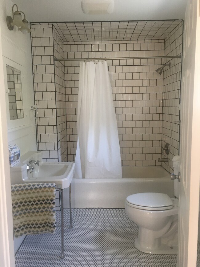 Foto del edificio - 4117 SW Orchard St