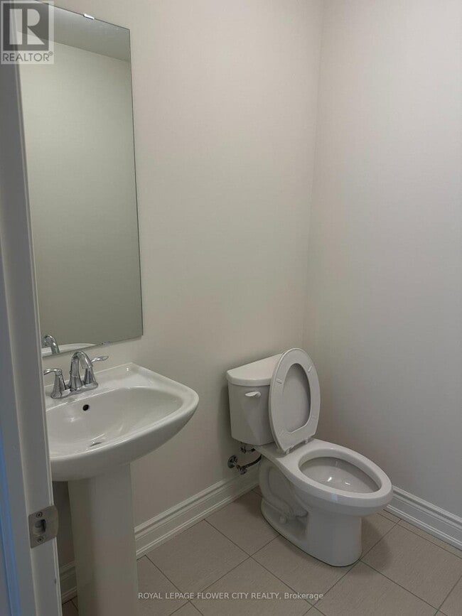 Building Photo - 7 Ann McKee St