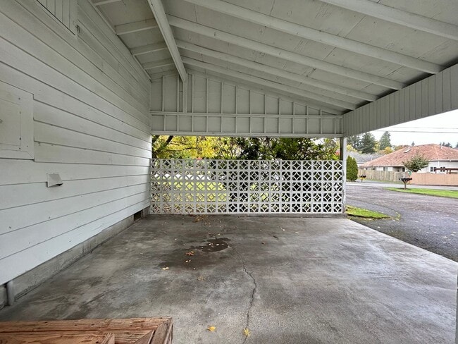 Building Photo - sw114th