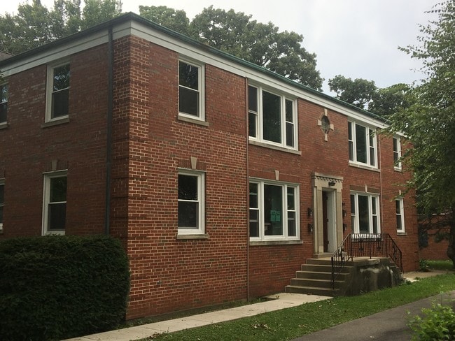 Building Photo - 76 Kimbark Rd