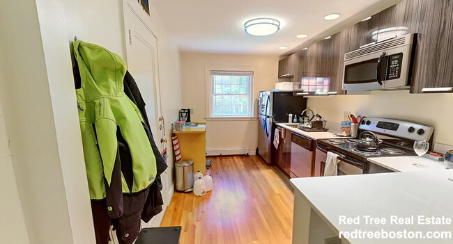 Photo - 67 Wyman St Apartment