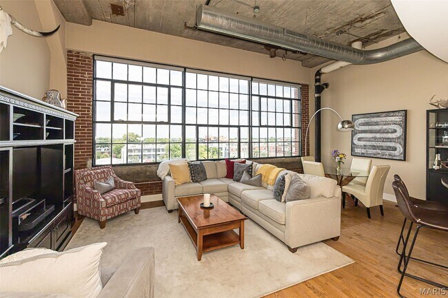 Foto del edificio - 4100 Forest Park Ave