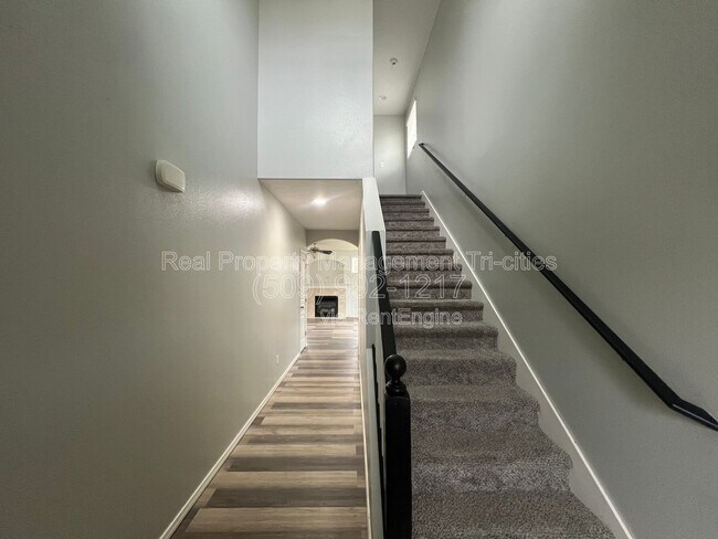 Foto del edificio - 8013 W 5th Ave