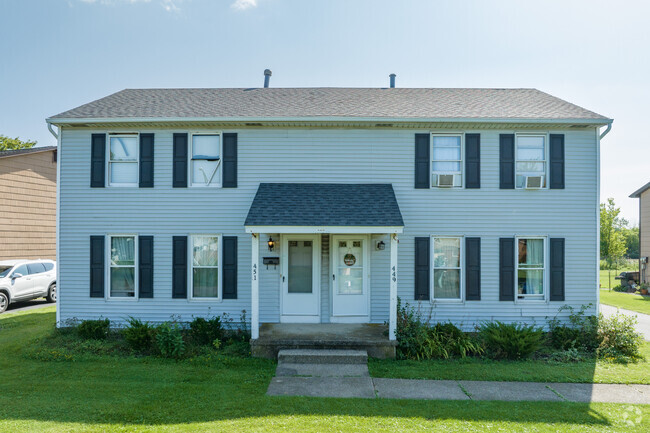 Building Photo - Kaymar Duplexes