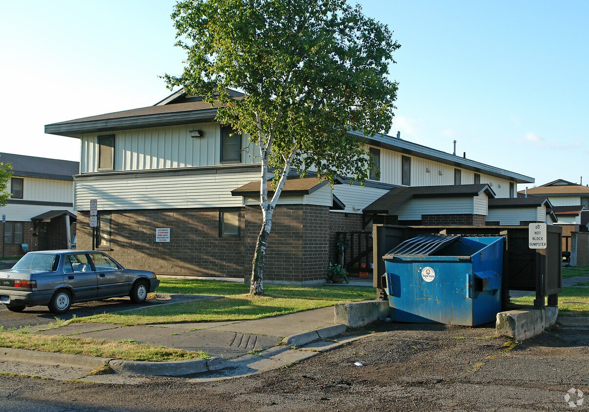 Foto del edificio - 701-711 Bridge Ave