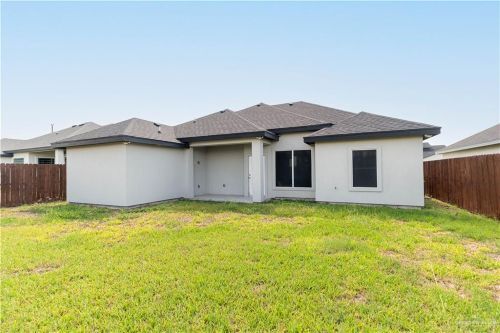 Building Photo - 1505 E Encino Ave