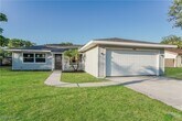 Foto principal - 15863 Willoughby Ln
