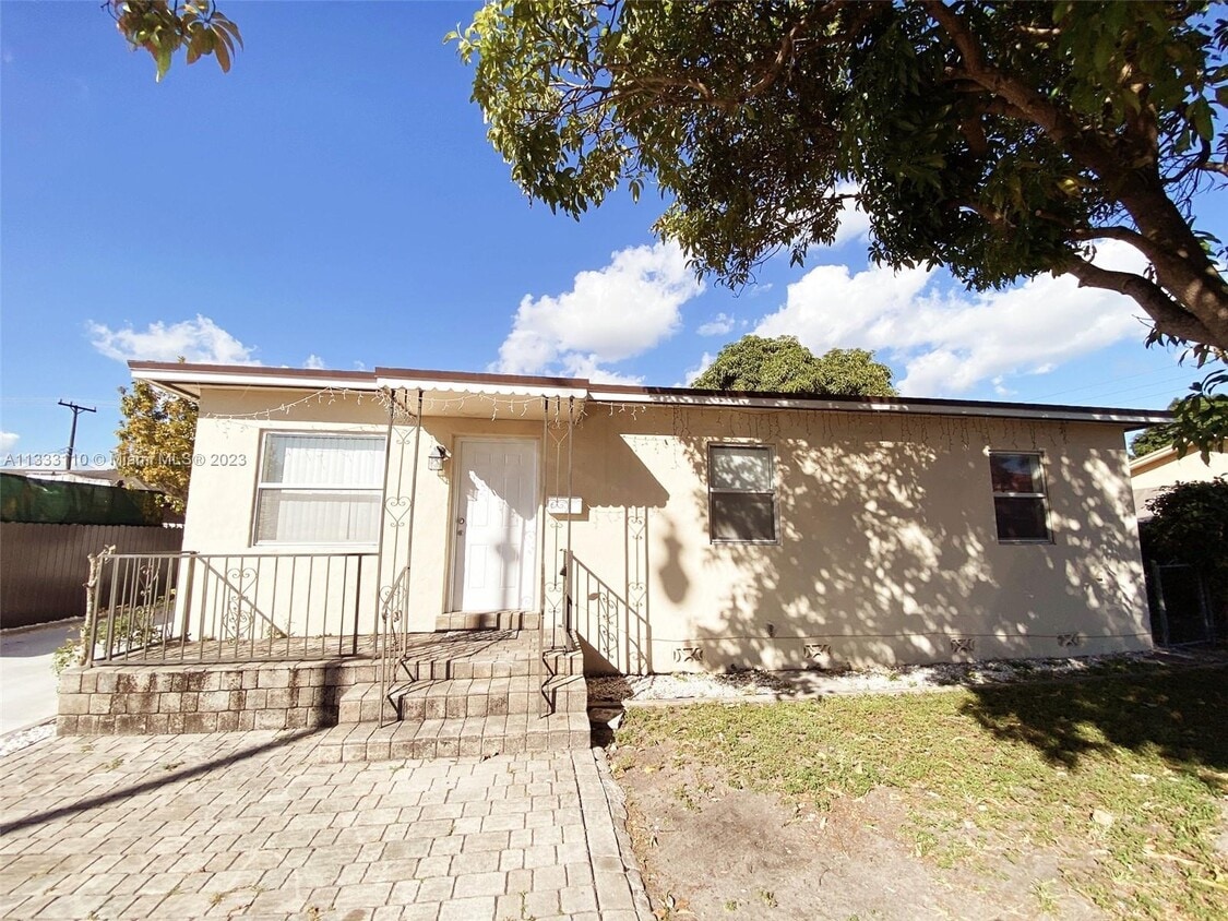 71 E 15th St, Hialeah, FL 33010 House Rental in Hialeah, FL