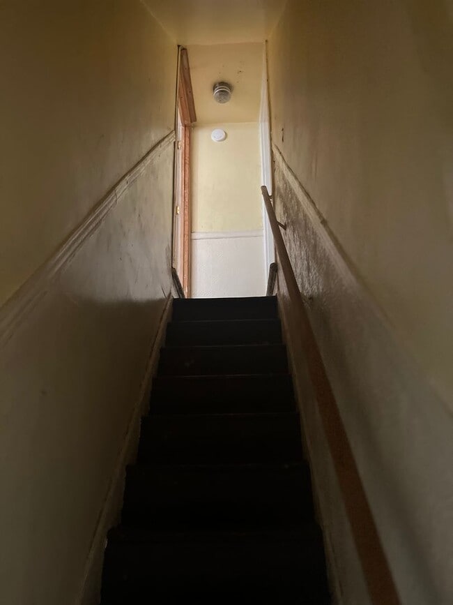 Photo - 2030 Wilkens Ave Apartment