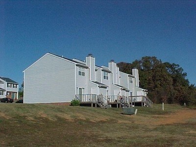 Foto del edificio - Stirrup Creek Apartments
